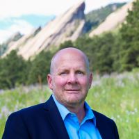 Headshot of Kent Hutchison